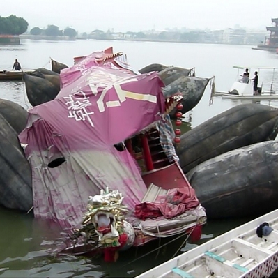 Más allá de los sacos hinchables del salvamento del barco de goma del artículo de la limitación del espacio