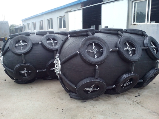 80kpa certificó profesionalmente las defensas de goma neumáticas flotantes durables del neumático para la nave y el barco
