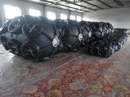 50kpa Marine Pneumatic Rubber Buoy Fenders con el neumático del aeroplano