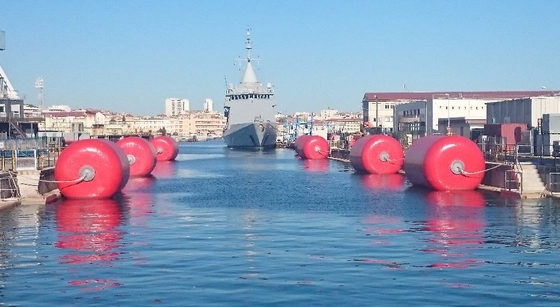 El ISO certificó espuma durable llenó la defensa flotante del poliuretano