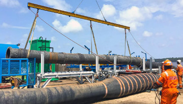 Manguera flotante del estándar de .OCIMF GMPHOM 2009 con un extremo reforzado para el gas natural del combustible líquido