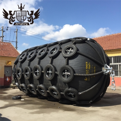 ISO 17357 Estándar 50kPa/80kPa Fender de caucho de Yokohama con neumático y cadena Fender flotante marino