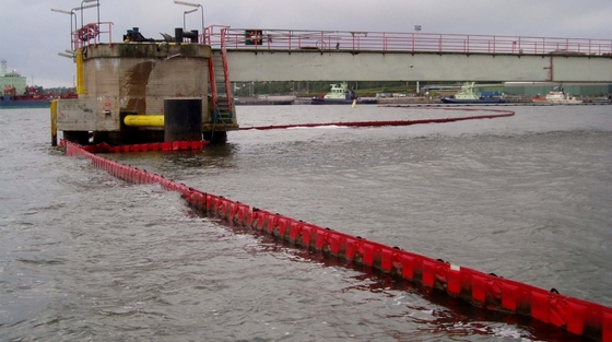 Boom de contención de petróleo Puertos de contención personalizados / Lago / Boom de petróleo en alta mar