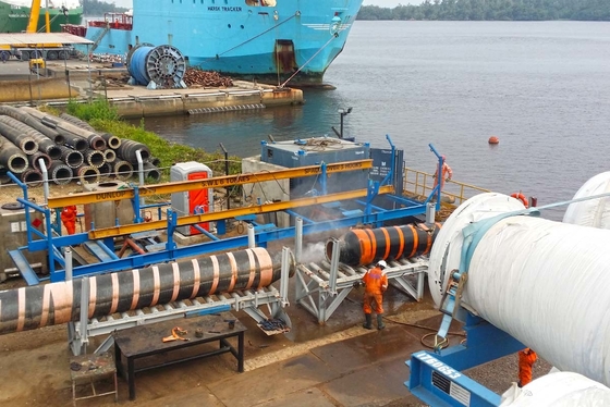Descarga flexible del aceite del fango de la arena de la rastra de la entrerrosca de Marine Floating Hose Manufacturers Flange