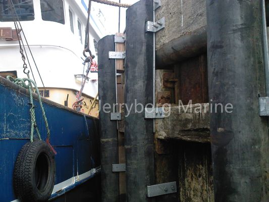 Fenders de caucho de tipo D confiables para operaciones marítimas