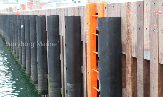 Fenders de caucho de tipo D diseñados para un atraque seguro y eficiente