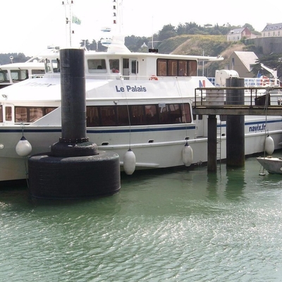 Defensa colorida flotante de la espuma del poliuretano para la defensa flotante del buñuelo de la protección del barco