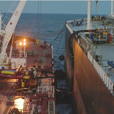 Marine Oil Hose flexible resistente de goma natural