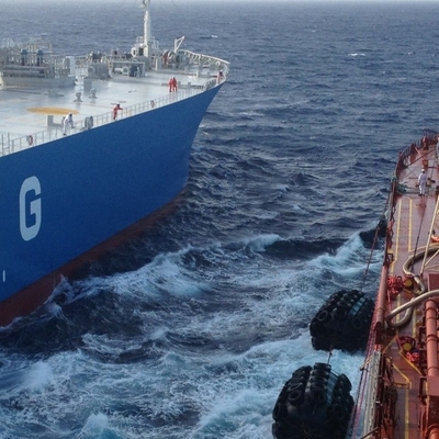 La defensa neumática del muelle ISO17358 para el aire de alta resistencia del embarcadero llenó el almacenador intermediario flotante