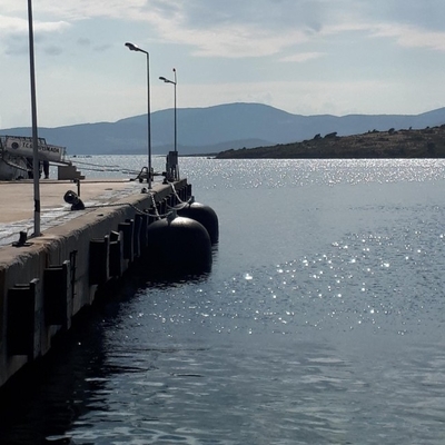 defensa neumática hidráulica de 2.5m× los 4.0m que flota la defensa submarina hidráulica