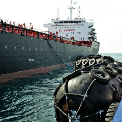 Defensa del ABS CCS Yokohama para el barco que amarra la gran elasticidad Marine Rubber Buffer