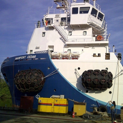 Marine Rubber Pneumatic Fender Ship que atraca la defensa de goma