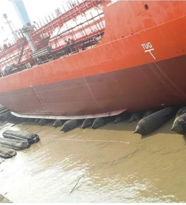 Caucho natural de lanzamiento del bolso del rodillo del barco del certificado de la BV con las colocaciones de extremo