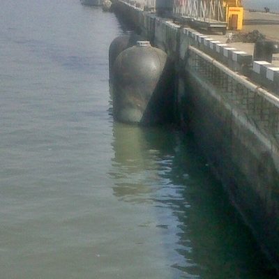 Submarino de la absorción de alta energía que flota la defensa neumática hidráulica