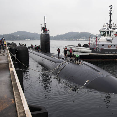 Defensa de goma neumática hidráulica flotante subacuática del submarino de la defensa